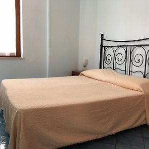 Camera con letto king size